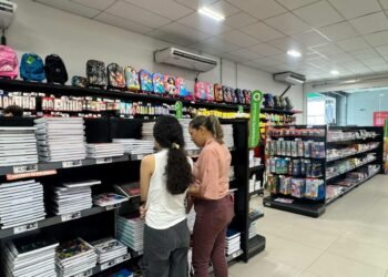 Empresa prevê aumento de 15% nas vendas de materiais escolares em 2026